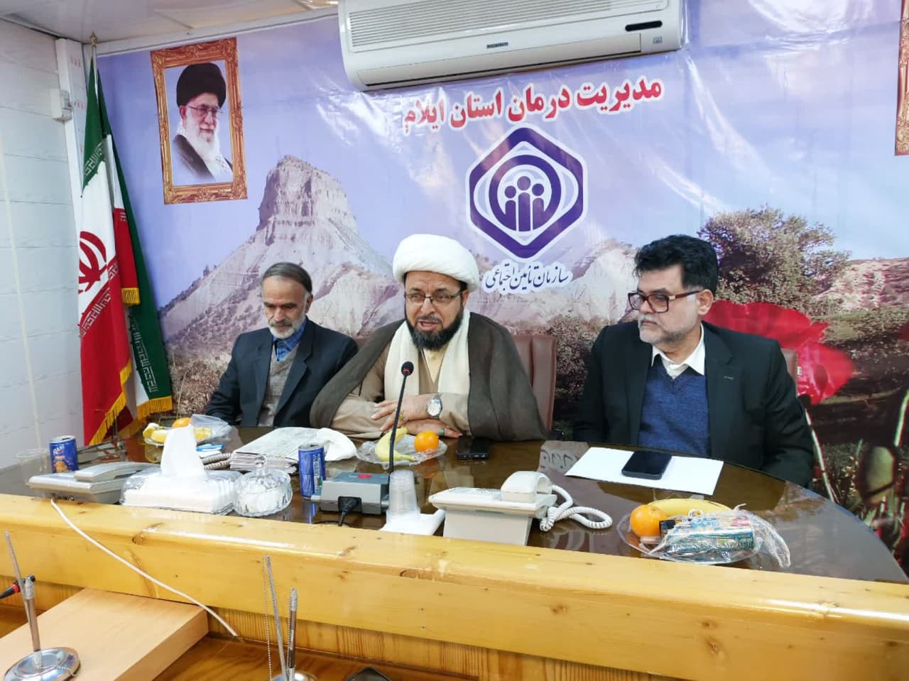 امروز تمام کفر در مقابل تمام اسلام قرار گرفته است